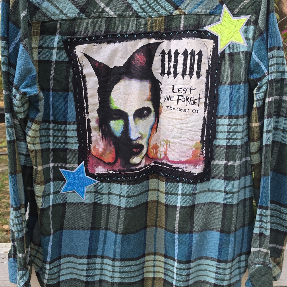 Sonoma Blue and Green Plaid Button-Down Shirt with Graphic Patch
